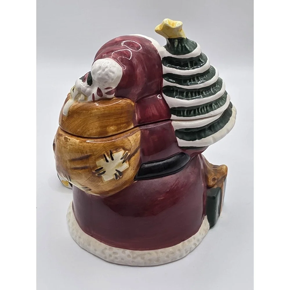 Hometrends Ceramic Santa Sugar and Creamer set Christmas Decorations